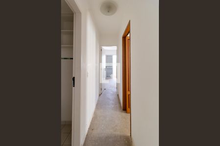 Corredor de apartamento à venda com 2 quartos, 45m² em Vila Pompéia, São Paulo