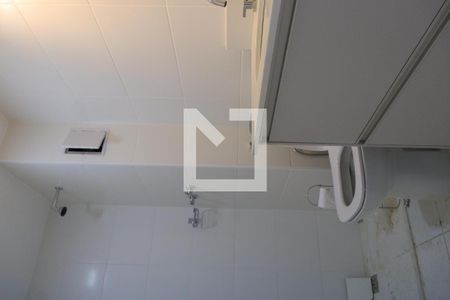 Banheiro de kitnet/studio para alugar com 1 quarto, 26m² em Vila Clementino, São Paulo