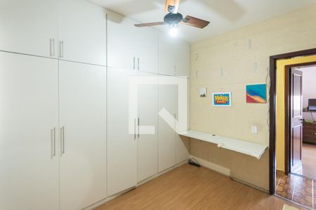 Apartamento à venda com 100m², 3 quartos e 2 vagasQuarto 2