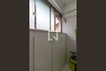 Apartamento para alugar com 62m², 2 quartos e 1 vagaÁrea de Serviço