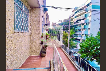 Apartamento à venda com 70m², 1 quarto e sem vaga Apartamento à venda com 70m², 1 quarto e sem vagaVaranda externa