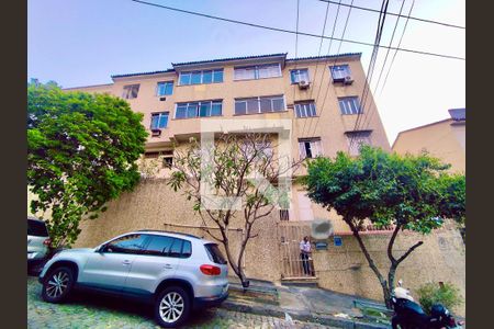 Apartamento à venda com 70m², 1 quarto e sem vaga Apartamento à venda com 70m², 1 quarto e sem vagaFachada com cartaz QA.