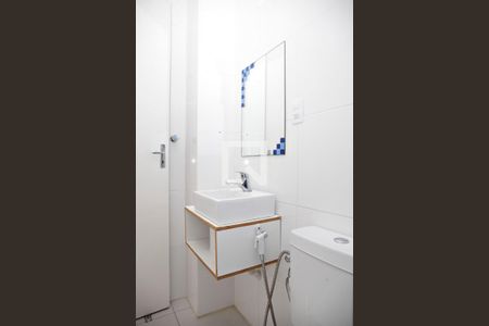 Apartamento à venda com 80m², 2 quartos e 2 vagasBanheiro Quarto 1 Suíte