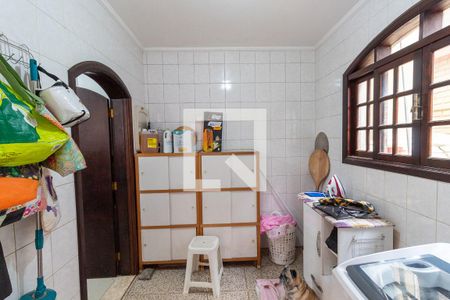 Casa à venda com 250m², 4 quartos e 2 vagasLavanderia