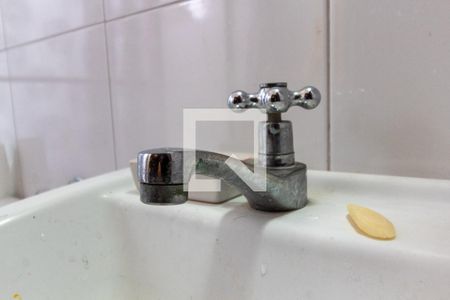 Casa à venda com 250m², 4 quartos e 2 vagasBanheiro - torneira