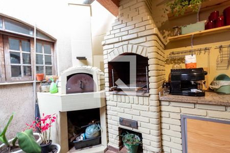 Casa à venda com 250m², 4 quartos e 2 vagasChurrasqueira