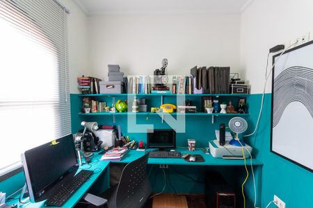 Casa à venda com 250m², 4 quartos e 2 vagasQuarto