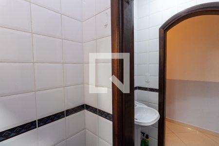 Casa à venda com 250m², 4 quartos e 2 vagasLavabo 1