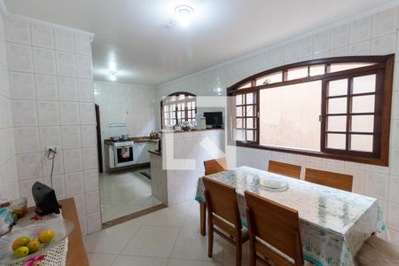 Casa à venda com 250m², 4 quartos e 2 vagasCopa