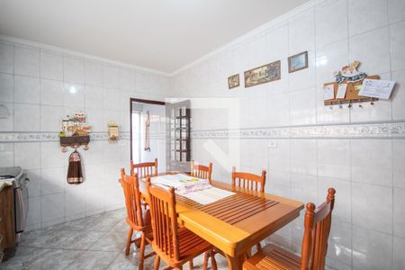 Casa à venda com 170m², 3 quartos e 2 vagasCozinha