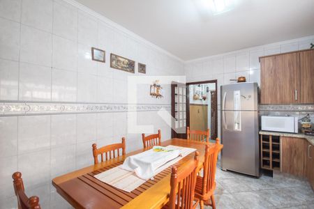 Casa à venda com 170m², 3 quartos e 2 vagasCozinha