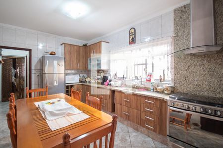 Casa à venda com 170m², 3 quartos e 2 vagasCozinha