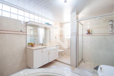 Casa à venda com 170m², 3 quartos e 2 vagasBanheiro da Suíte