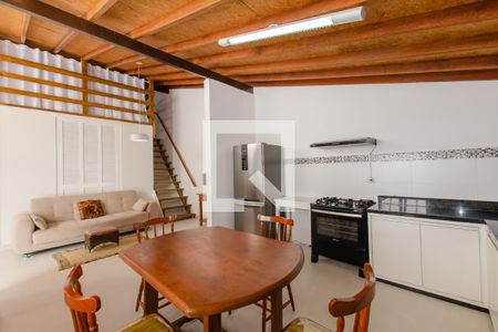 Casa para alugar com 80m², 2 quartos e 1 vaga Casa para alugar com 80m², 2 quartos e 1 vagaCozinha