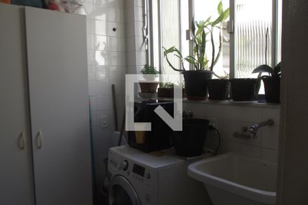 Apartamento à venda com 85m², 2 quartos e 1 vagaÁrea de Serviço