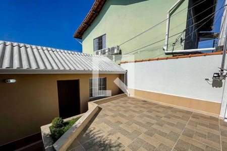 Casa à venda com 250m², 2 quartos e 1 vaga