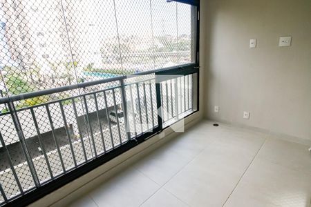 Apartamento à venda com 63m², 2 quartos e 1 vaga Apartamento à venda com 63m², 2 quartos e 1 vagaVaranda gourmet