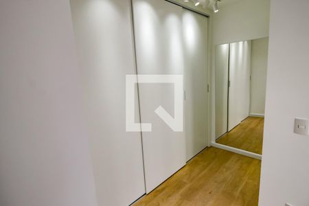 Apartamento à venda com 63m², 2 quartos e 1 vaga Apartamento à venda com 63m², 2 quartos e 1 vagaArmários