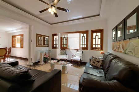 Casa à venda com 3 quartos, 417m² em Barcelona, São Caetano do Sul