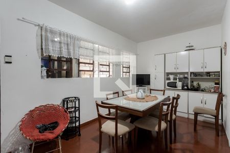 Casa à venda com 300m², 6 quartos e sem vaga Casa à venda com 300m², 6 quartos e sem vagaSala de Jantar