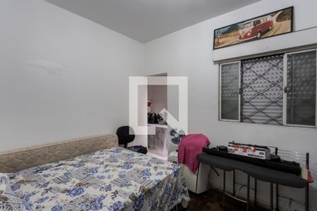 Casa à venda com 300m², 6 quartos e sem vaga Casa à venda com 300m², 6 quartos e sem vagaQuarto 3