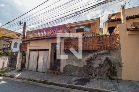 Casa à venda com 300m², 3 quartos e 1 vaga Casa à venda com 300m², 3 quartos e 1 vagaFachada