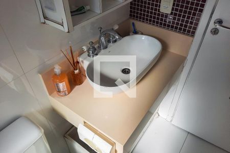 Apartamento para alugar com 96m², 3 quartos e 2 vagas Apartamento para alugar com 96m², 3 quartos e 2 vagasBanheiro da Suíte