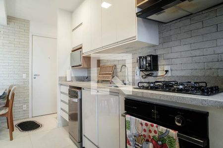 Cozinha de apartamento para alugar com 2 quartos, 64m² em Vila Penteado, São Paulo