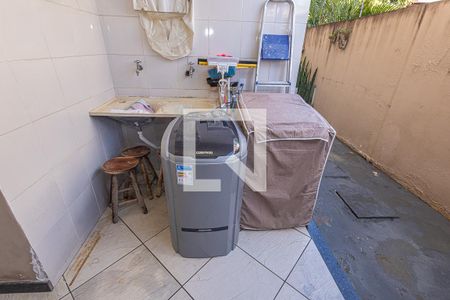 Casa à venda com 180m², 3 quartos e 2 vagasÁrea de serviço / Espaço Gourmet / Quintal