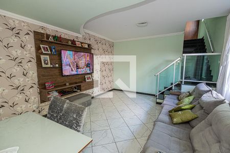 Casa à venda com 180m², 3 quartos e 2 vagasSala