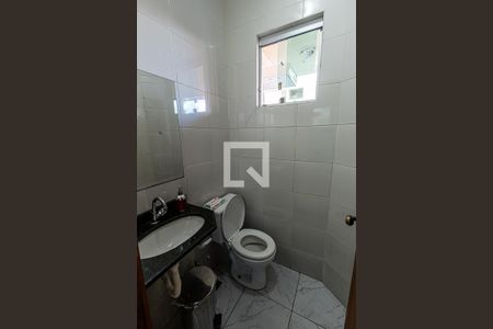 Casa à venda com 180m², 3 quartos e 2 vagasLavabo