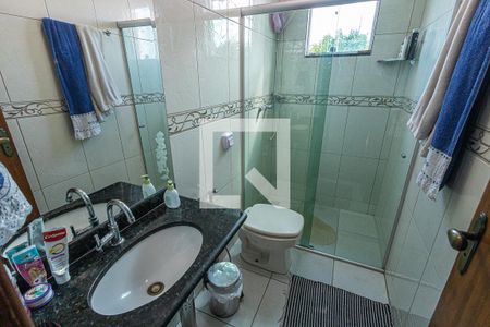 Banheiro da suíte de casa à venda com 3 quartos, 180m² em Santa Mônica, Belo Horizonte