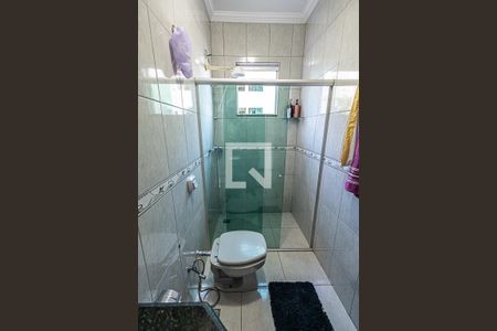 Casa à venda com 180m², 3 quartos e 2 vagasBanheiro social