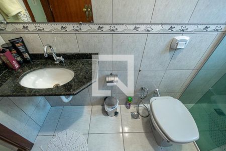 Casa à venda com 180m², 3 quartos e 2 vagasBanheiro social
