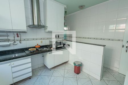 Casa à venda com 180m², 3 quartos e 2 vagasCozinha