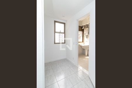 Apartamento para alugar com 114m², 3 quartos e 2 vagas Apartamento para alugar com 114m², 3 quartos e 2 vagasQuarto de Serviço