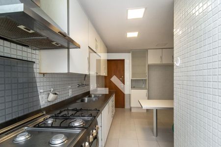 Apartamento para alugar com 114m², 3 quartos e 2 vagas Apartamento para alugar com 114m², 3 quartos e 2 vagasCozinha