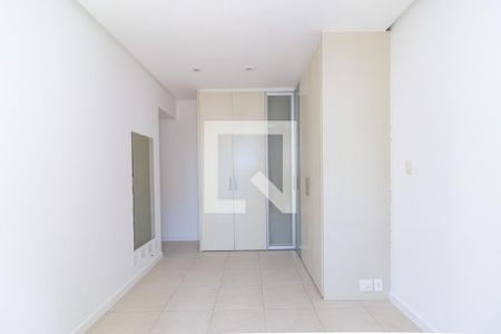 Apartamento para alugar com 114m², 3 quartos e 2 vagas Apartamento para alugar com 114m², 3 quartos e 2 vagasSuite