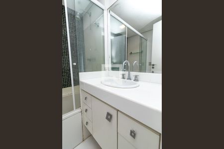 Apartamento para alugar com 114m², 3 quartos e 2 vagas Apartamento para alugar com 114m², 3 quartos e 2 vagasBanheiro da Suite