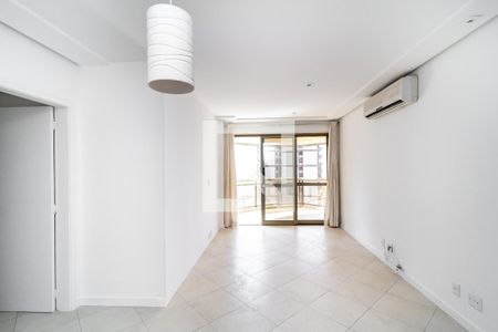 Apartamento para alugar com 114m², 3 quartos e 2 vagas Apartamento para alugar com 114m², 3 quartos e 2 vagasSala