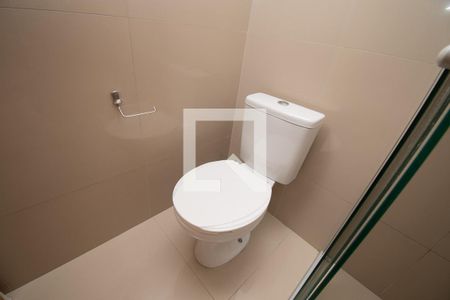 Casa à venda com 200m², 3 quartos e 3 vagas Casa à venda com 200m², 3 quartos e 3 vagasbanheiro