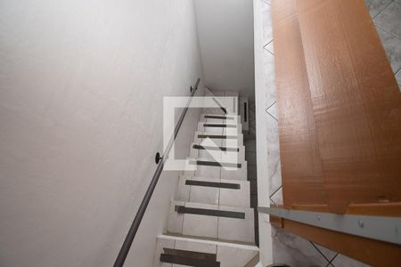 Casa à venda com 200m², 3 quartos e 3 vagas Casa à venda com 200m², 3 quartos e 3 vagasescada