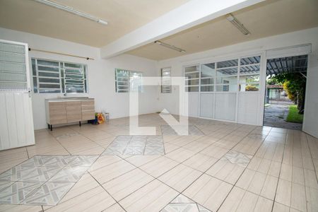 Casa à venda com 200m², 3 quartos e 3 vagas Casa à venda com 200m², 3 quartos e 3 vagasgaragem