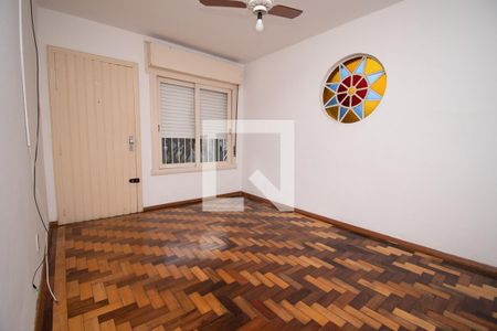 Casa à venda com 200m², 3 quartos e 3 vagas Casa à venda com 200m², 3 quartos e 3 vagassala