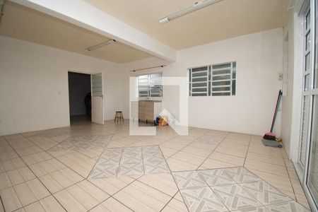 Casa à venda com 200m², 3 quartos e 3 vagas Casa à venda com 200m², 3 quartos e 3 vagasgaragem