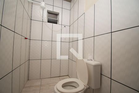 Casa à venda com 200m², 3 quartos e 3 vagas Casa à venda com 200m², 3 quartos e 3 vagasbanheiro