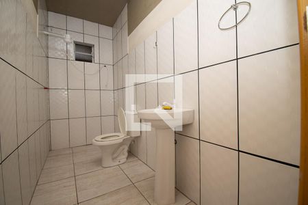 Casa à venda com 200m², 3 quartos e 3 vagas Casa à venda com 200m², 3 quartos e 3 vagasbanheiro