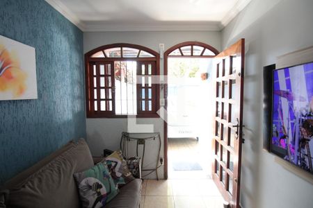 Sala de casa à venda com 2 quartos, 95m² em Jaqueline, Belo Horizonte