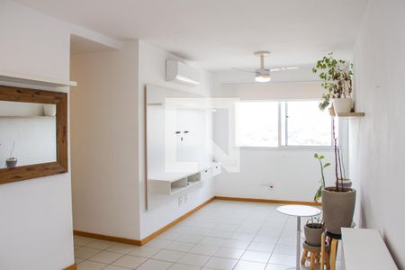 Sala de apartamento à venda com 3 quartos, 70m² em Quintino Bocaiúva, Rio de Janeiro