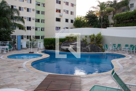 Apartamento à venda com 70m², 3 quartos e 1 vagaÁrea comum - Piscina